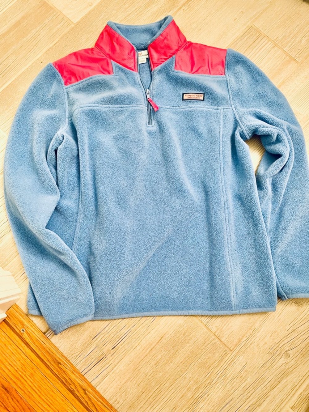 Vineyard Vines breaker Blue quarter zip Pullover with pink Shoulder Accents